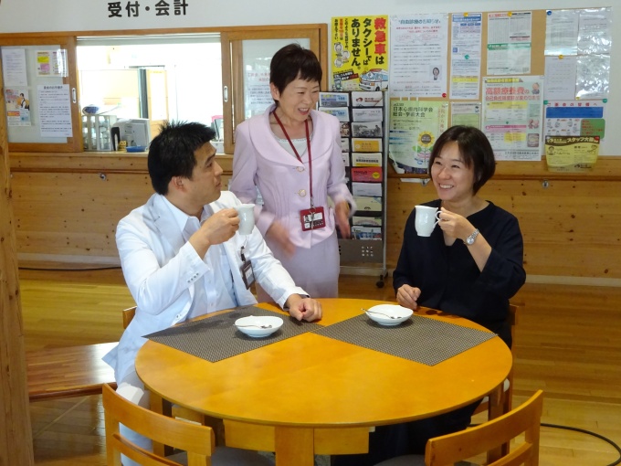 コーヒー試飲風景の写真